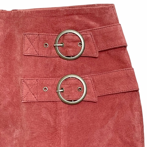 Blank NYC Pink Suede Double Buckle Mini Skirt Size 24 - Picture 12 of 12